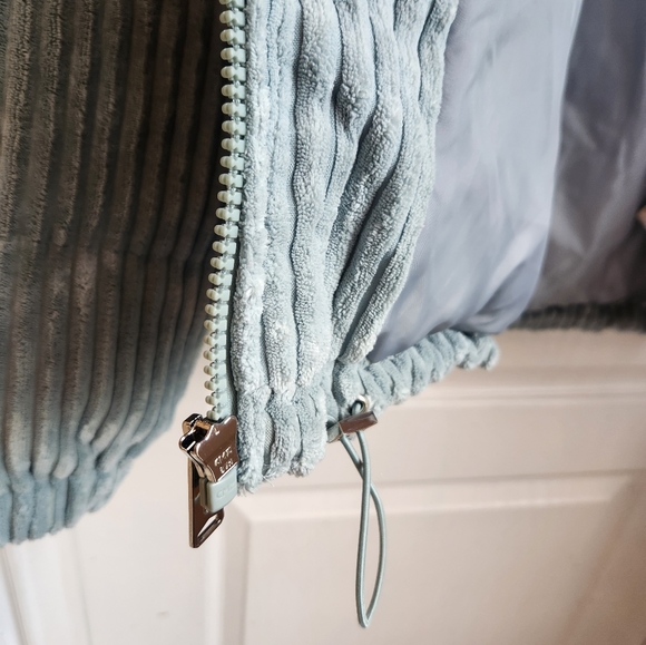 Koolaburra by UGG Corduroy Puffer Jacket in Mint - Women's Size XL - Picture 14 of 14